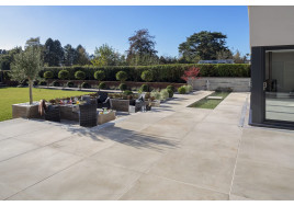 Fairstone Sawn Versuro Paving - Jumbo Size - Golden Sand